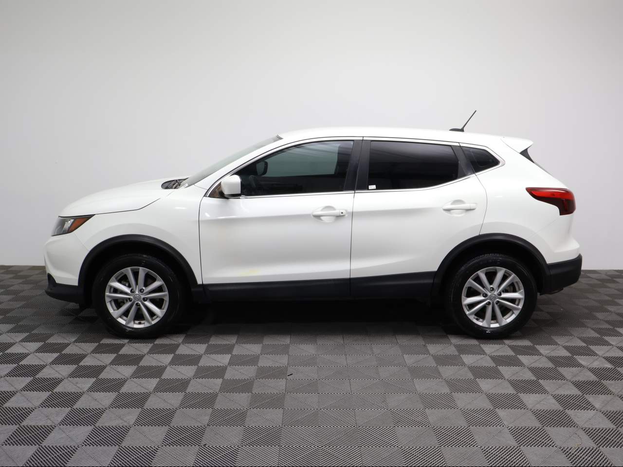 2018 Nissan Rogue Sport S