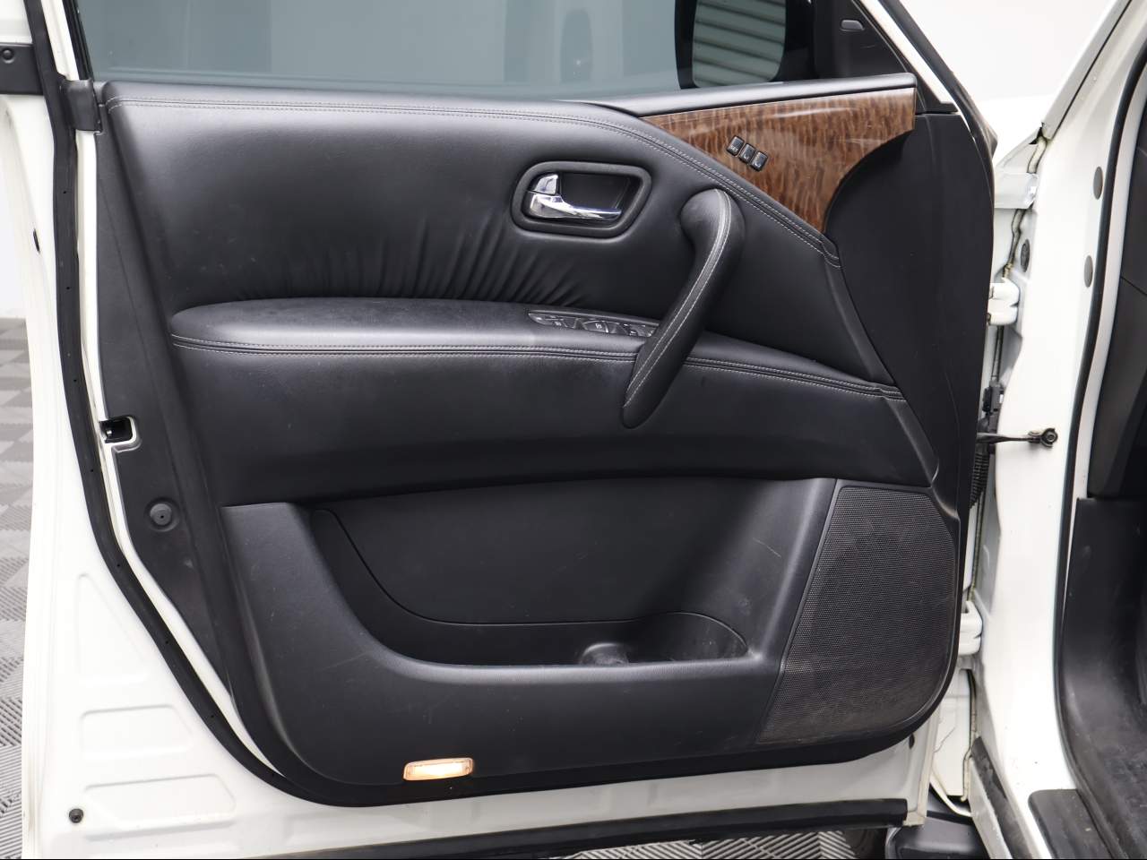 2019 Nissan Armada SL - Photo 7