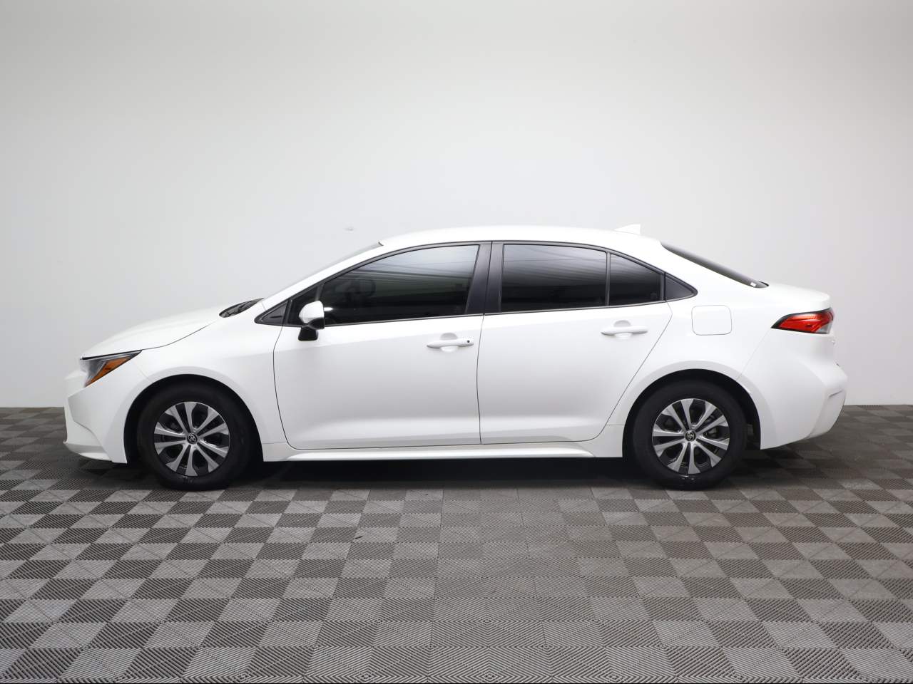 2022 Toyota Corolla Hybrid LE