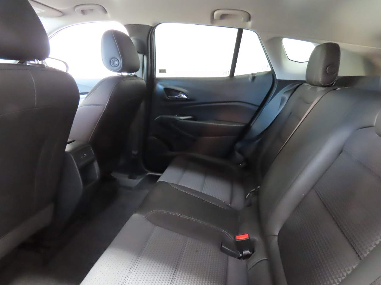 2024 Chevrolet Trax LT - Photo 17