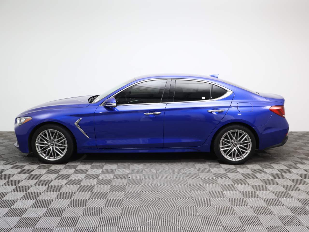 2020 Genesis G70 2.0T