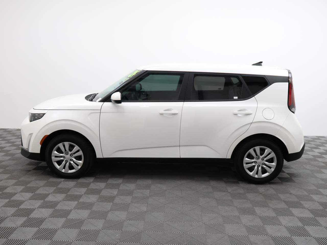 Used 2024 Kia Soul LX with VIN KNDJ23AU8R7231671 for sale in Yuma, AZ