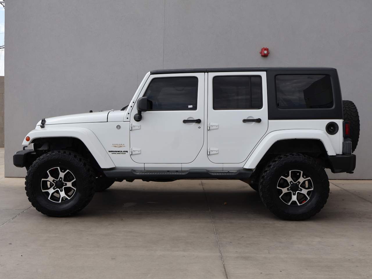 2013 Jeep Wrangler Unlimited Sahara