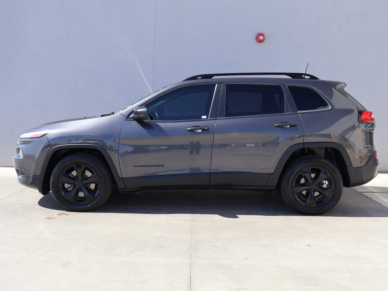 Used 2017 Jeep Cherokee Sport Altitude with VIN 1C4PJLAB2HW558941 for sale in Yuma, AZ