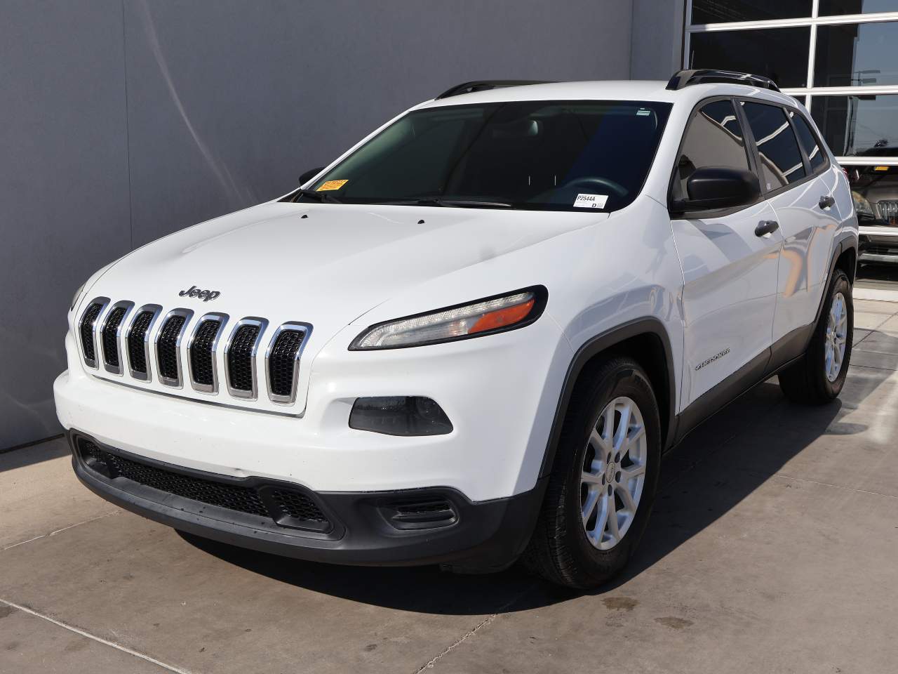 2016 Jeep Cherokee Sport