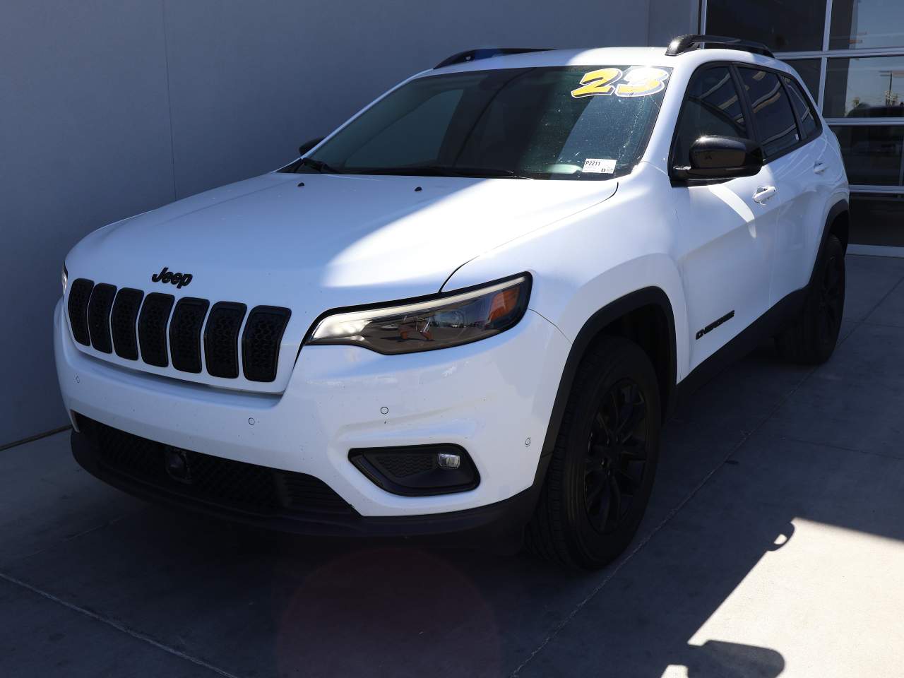 2023 Jeep Cherokee Altitude Lux