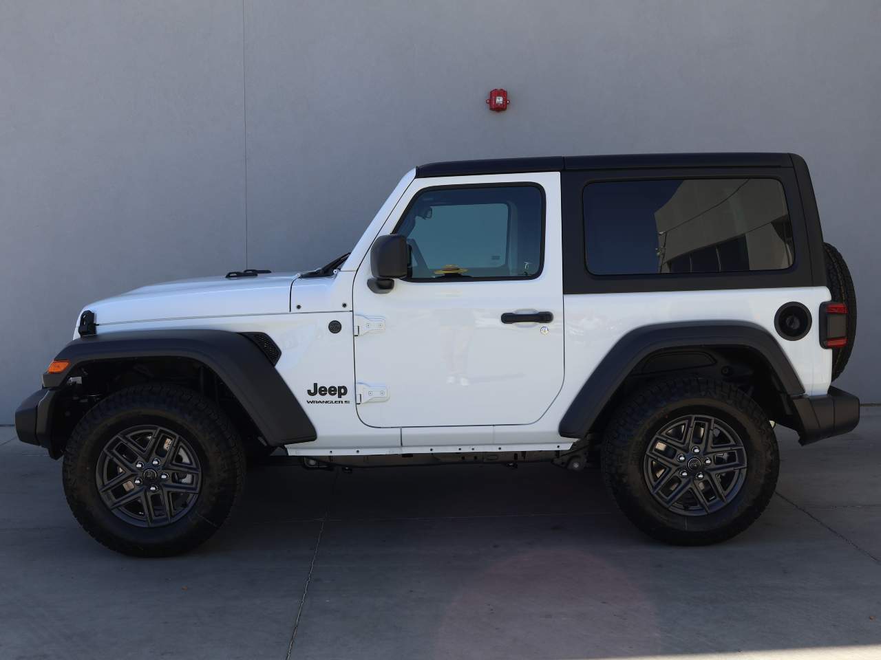 2024 Jeep Wrangler Sport 2dr