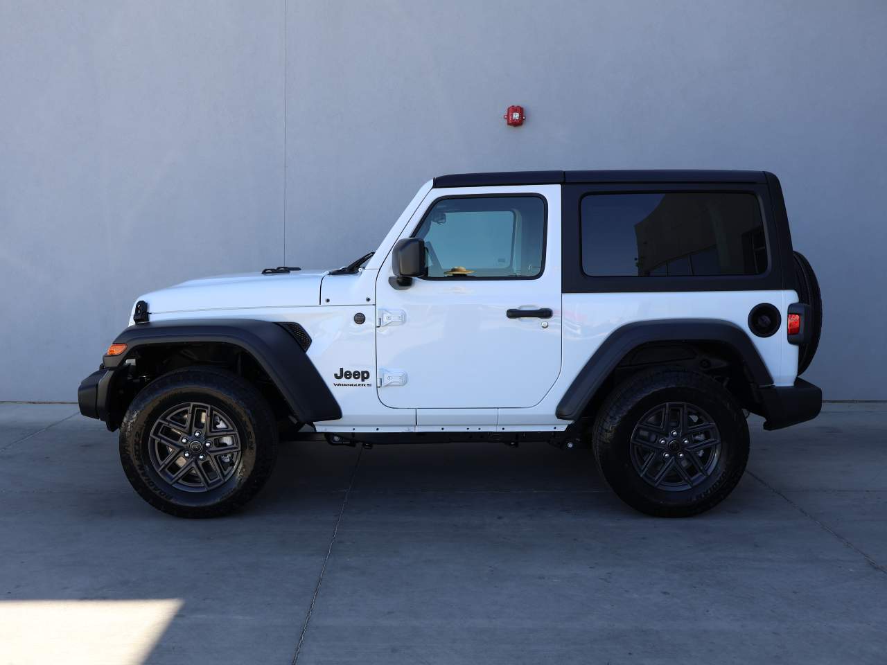 2024 Jeep Wrangler Sport 2dr