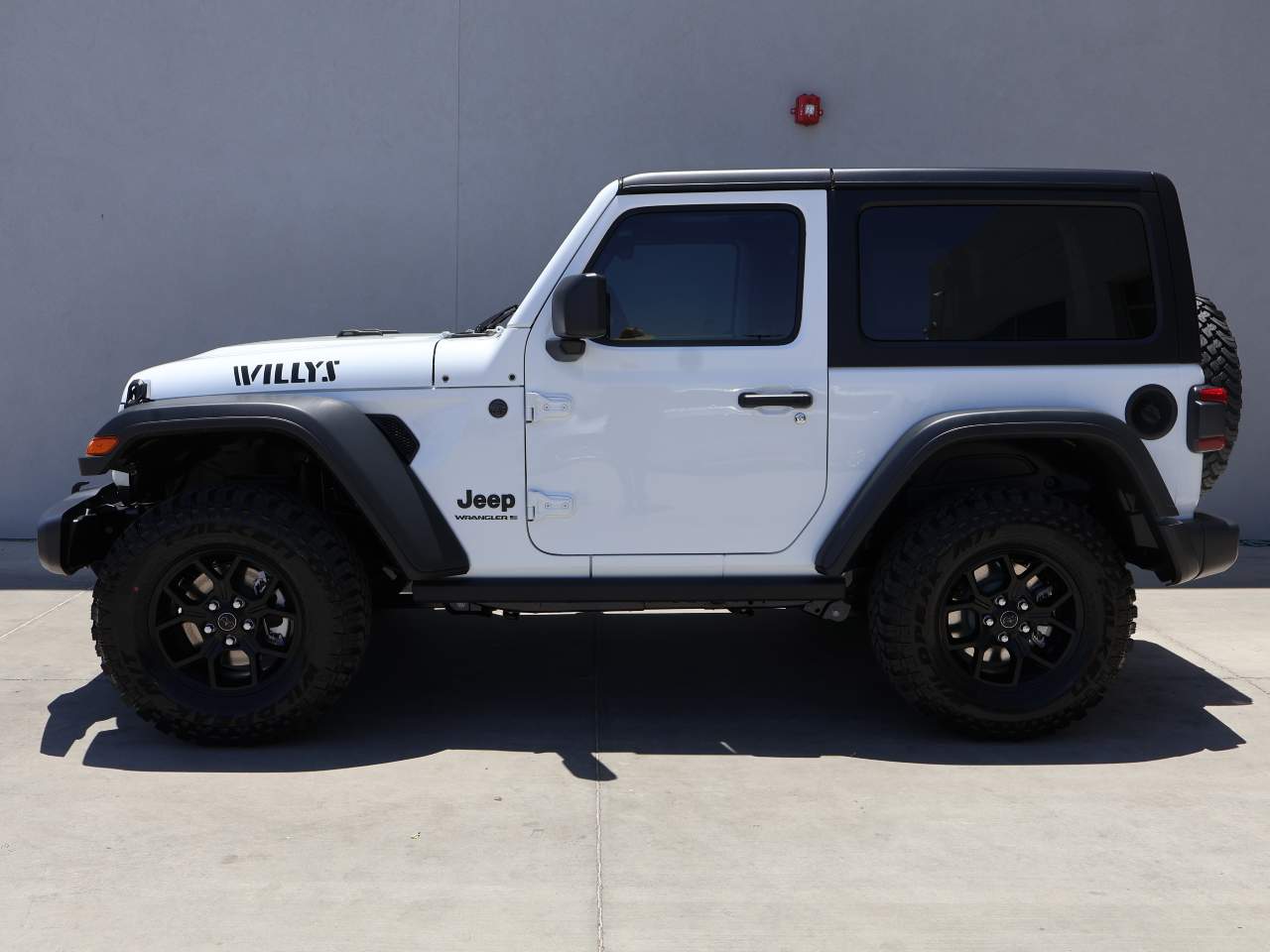 2025 Jeep Wrangler Willys 2dr