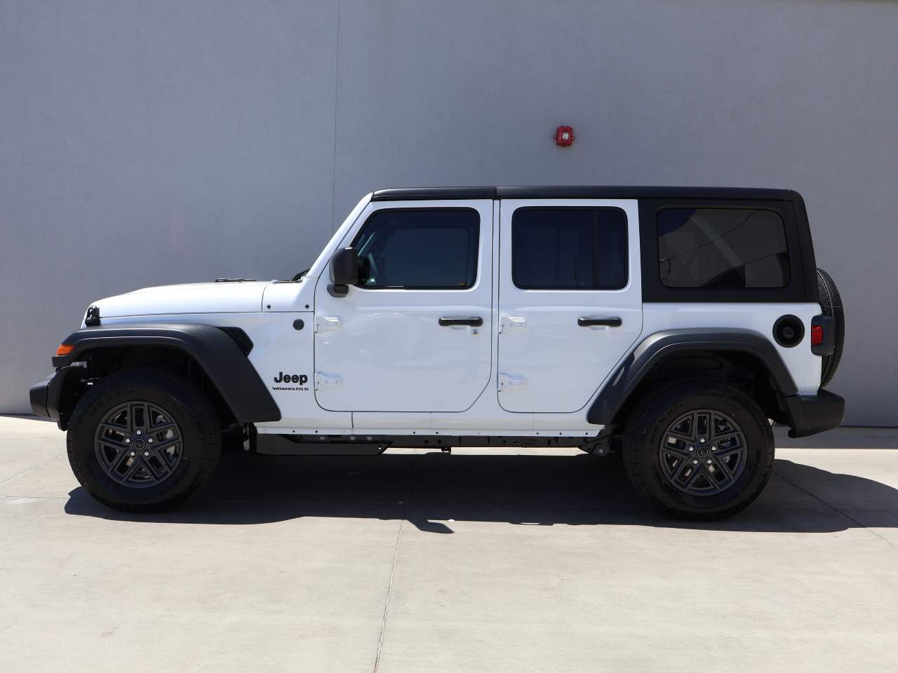 2026 Jeep Wrangler Sport S 4dr