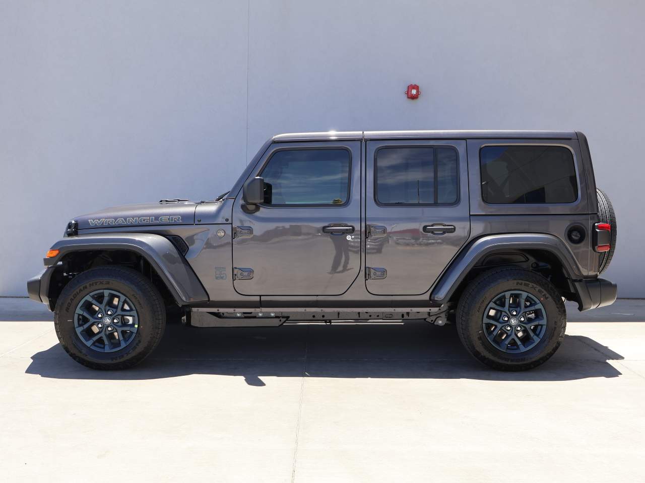 2026 Jeep Wrangler 85th Anniversary Edition 4dr