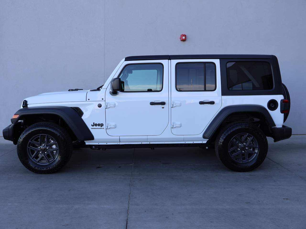 2024 Jeep Wrangler Sport S 4dr