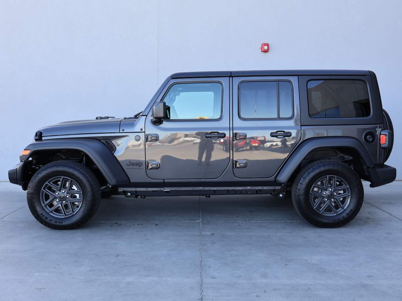 2024 Jeep Wrangler Sport S 4dr