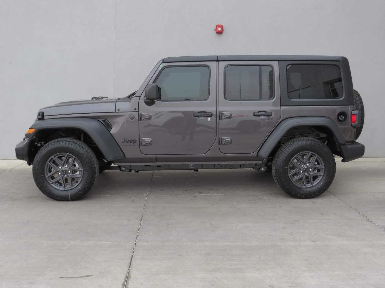 2025 Jeep Wrangler Sport S 4dr