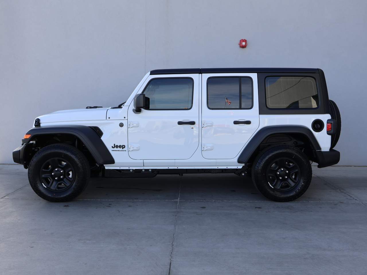 2026 Jeep Wrangler Sport 4dr
