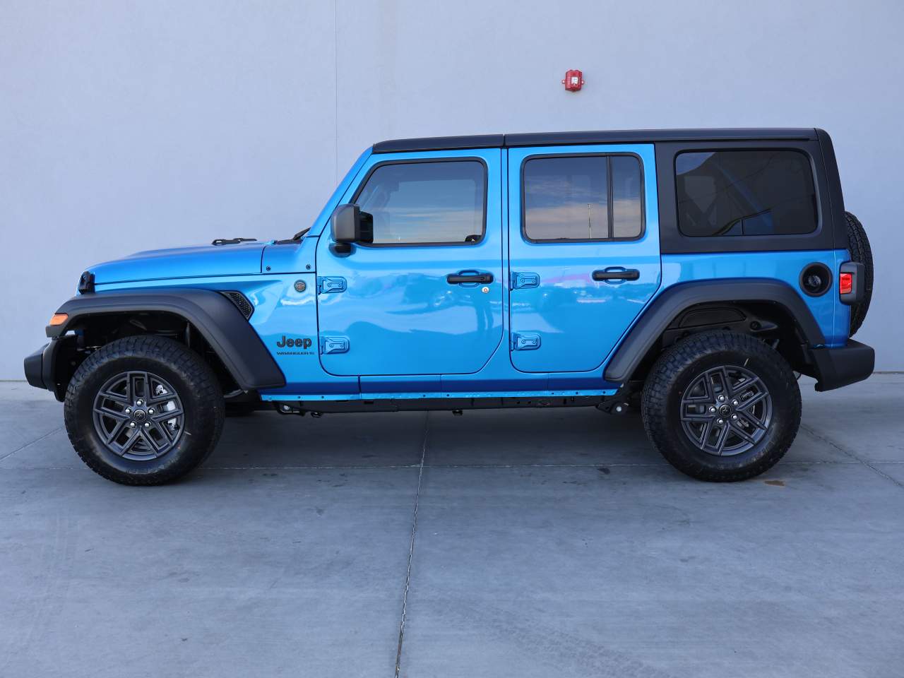 2026 Jeep Wrangler Sport S 4dr