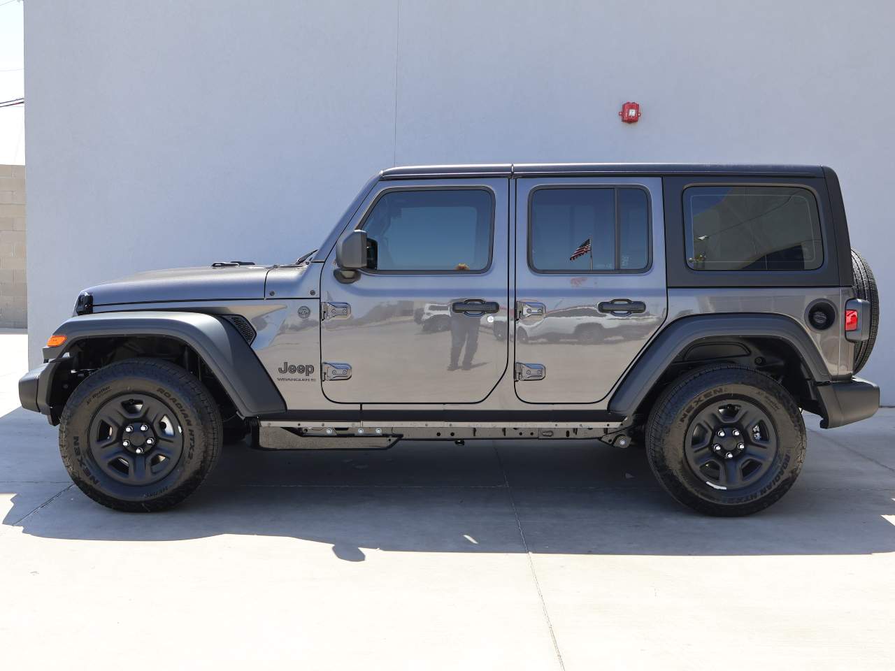 2026 Jeep Wrangler Sport 4dr