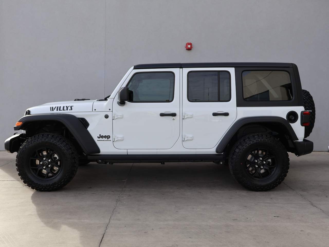 2024 Jeep Wrangler Willys 4dr