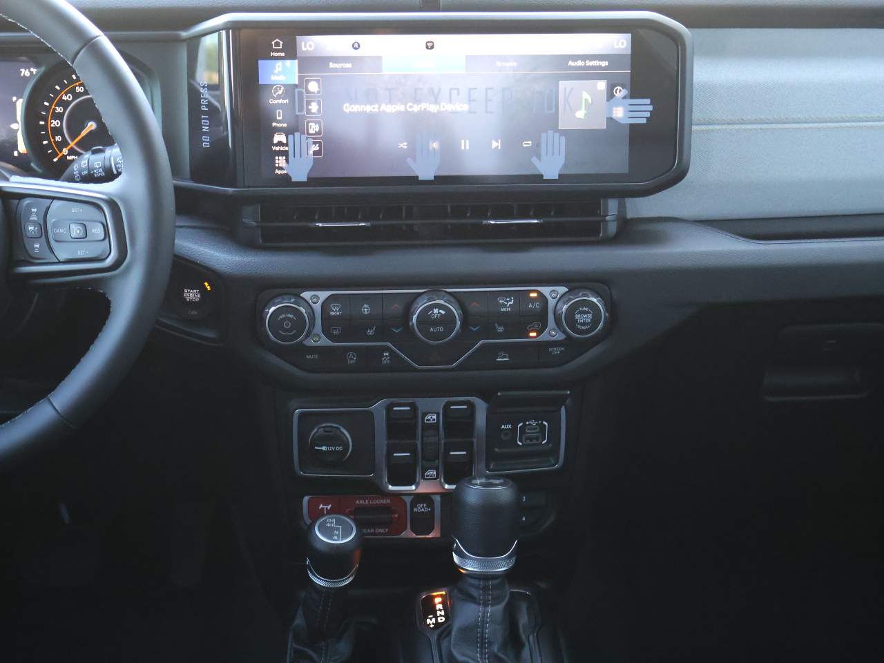 2026 Jeep Wrangler 4-Door Willys - Photo 15