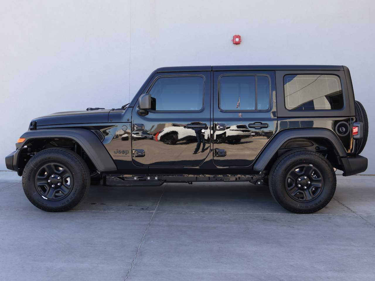 2026 Jeep Wrangler Sport 4dr