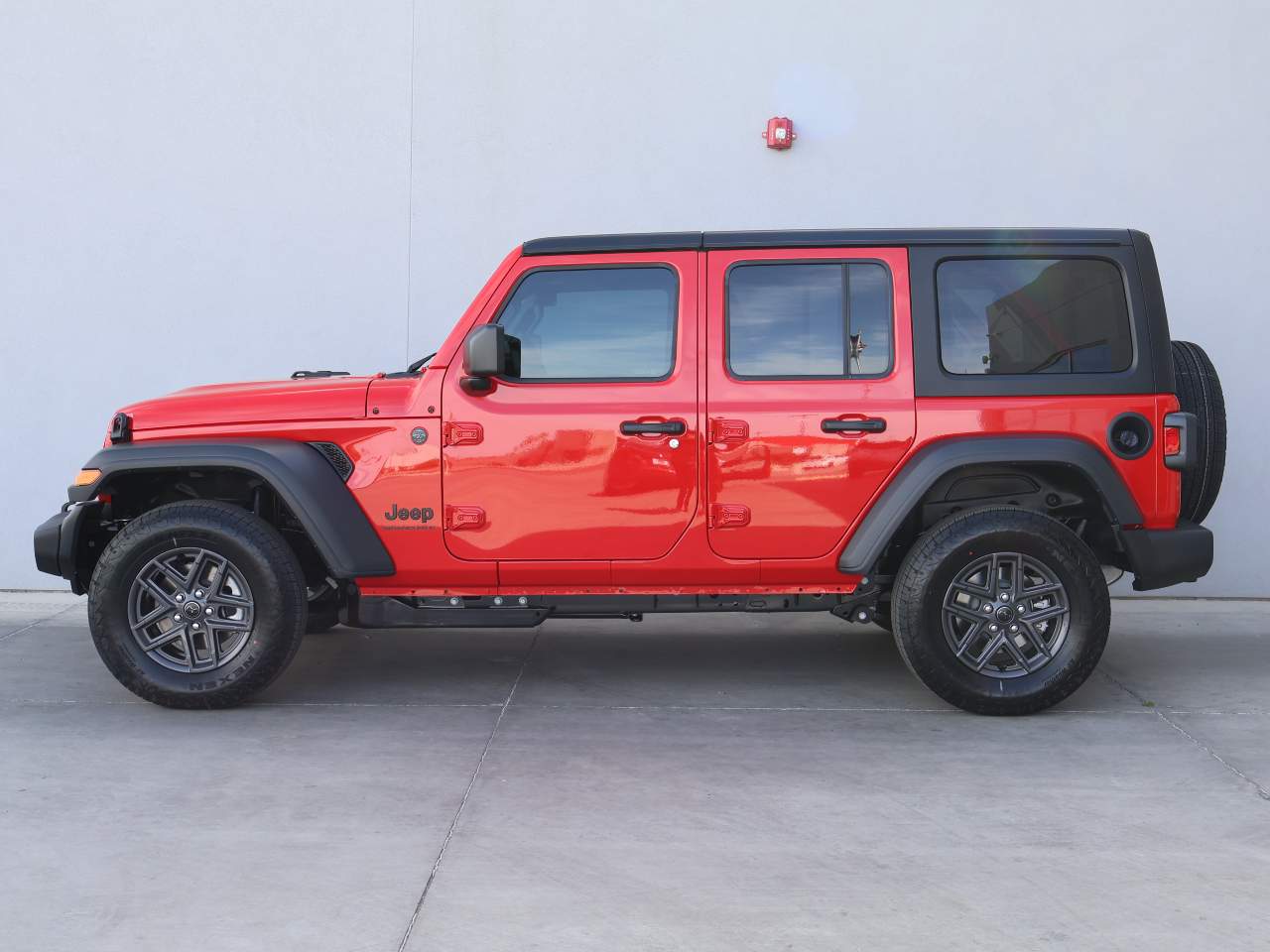 2026 Jeep Wrangler Sport S 4dr