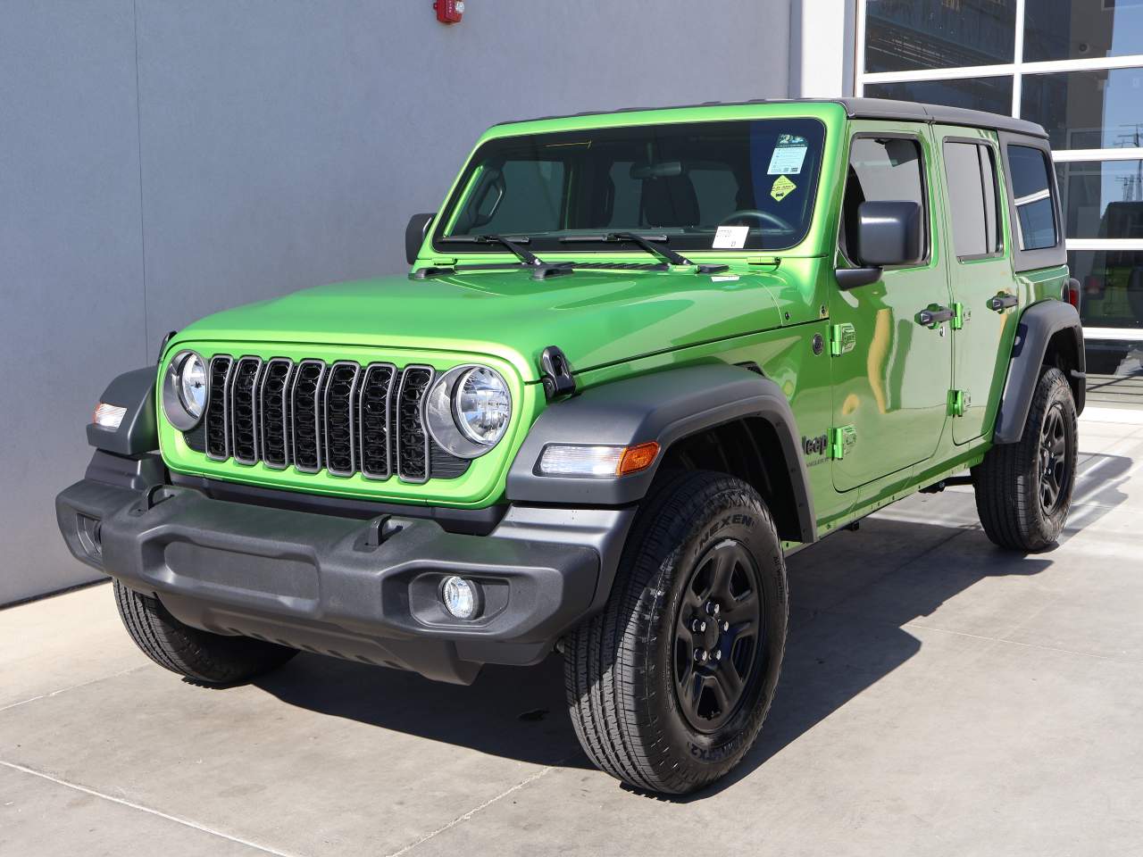 2025 Jeep Wrangler Sport 4dr