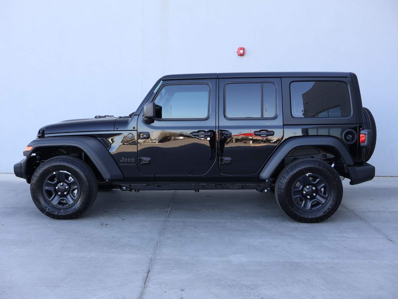 2026 Jeep Wrangler Sport 4dr
