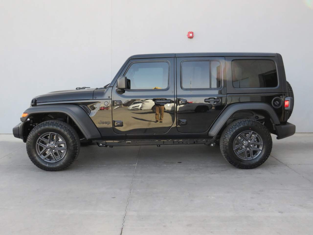 2025 Jeep Wrangler Sport S 4dr