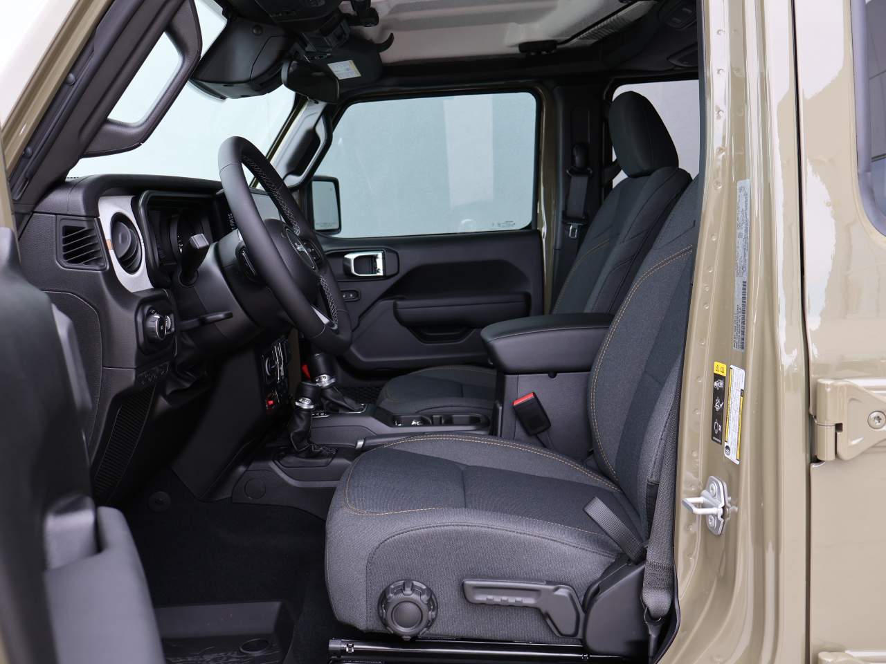 2026 Jeep Wrangler 4-Door Willys - Photo 8