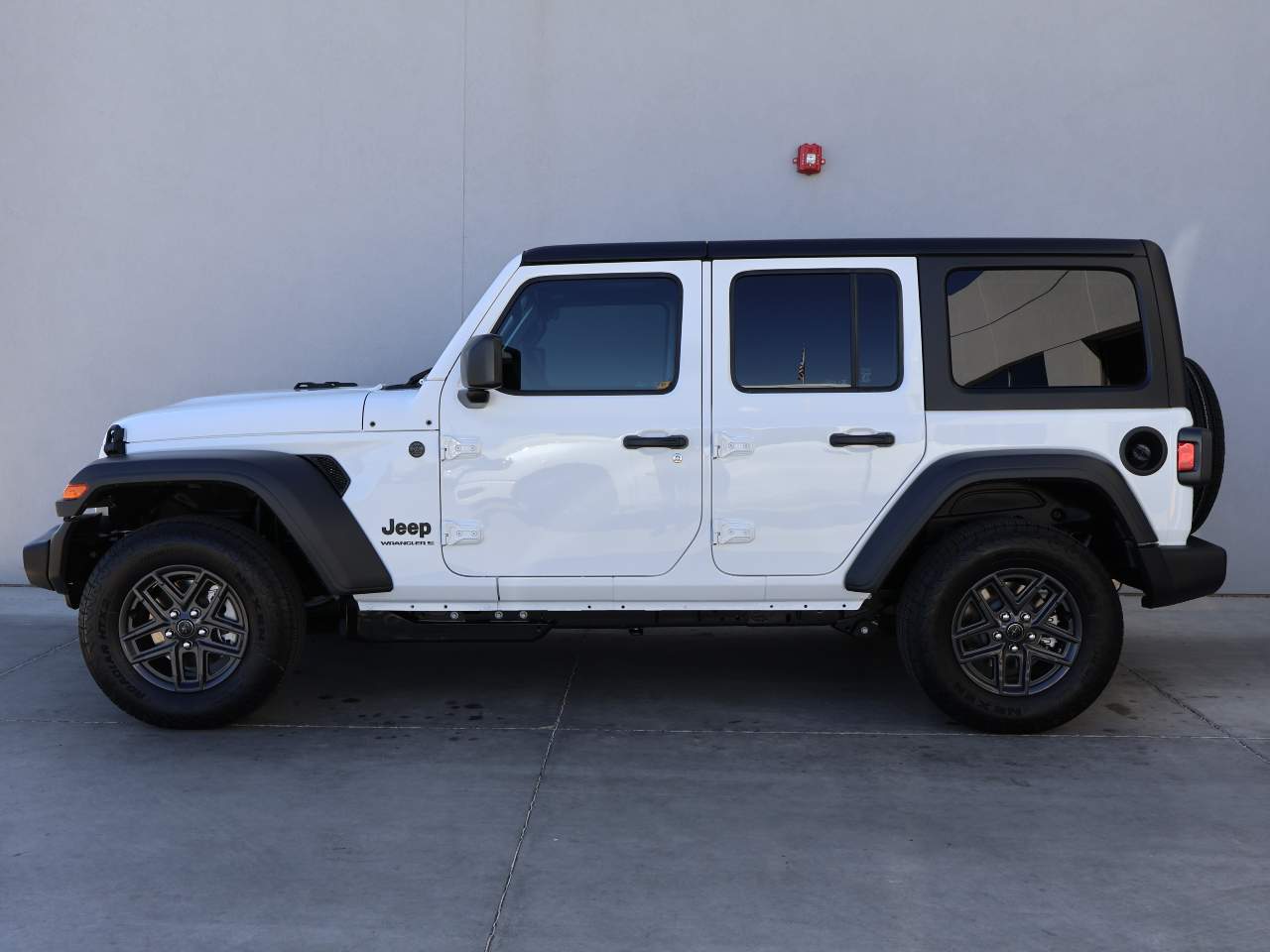 2026 Jeep Wrangler Sport 4dr