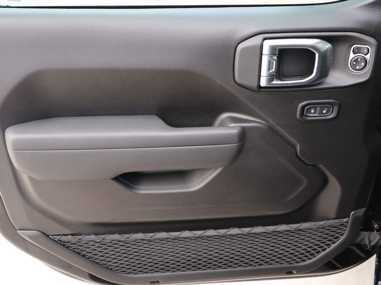 2026 Jeep Wrangler 4-Door Sport S - Photo 7