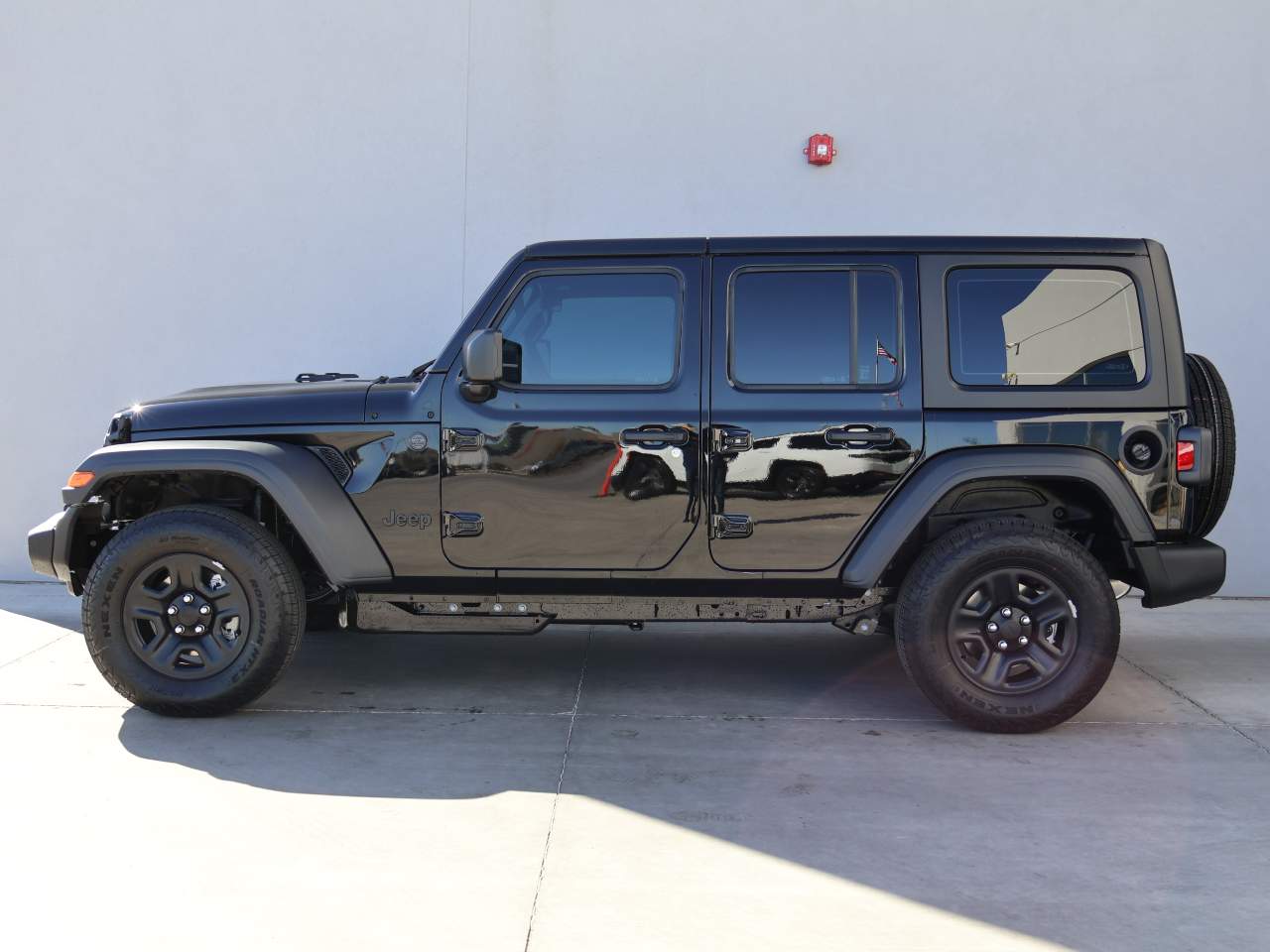 2026 Jeep Wrangler Sport 4dr