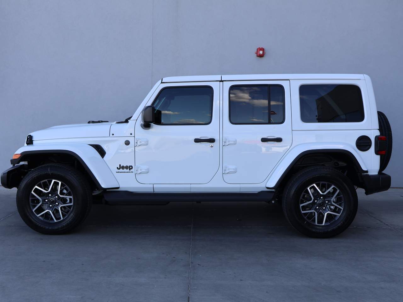 2026 Jeep Wrangler Sahara 4dr