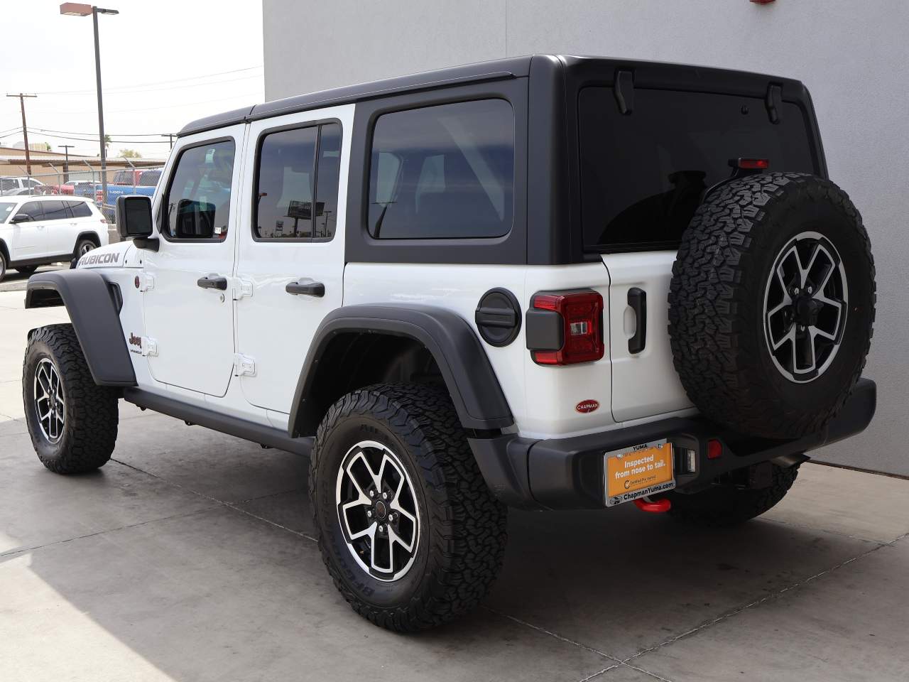 View vehicle photo 3