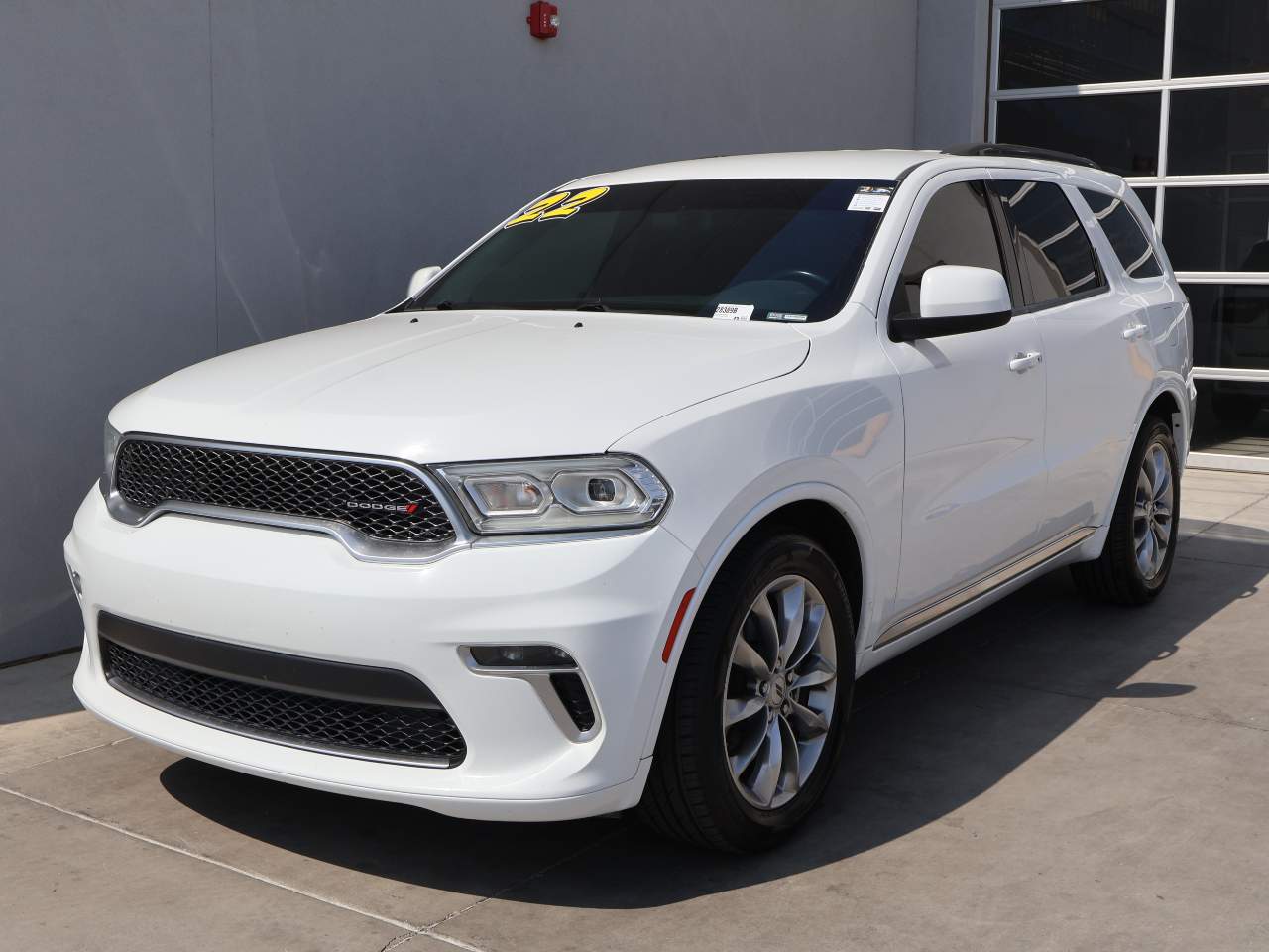 White Knuckle Clear Coat 2022 Dodge Durango SUV / Crossover Rear-Wheel Drive 8-Speed Automatic