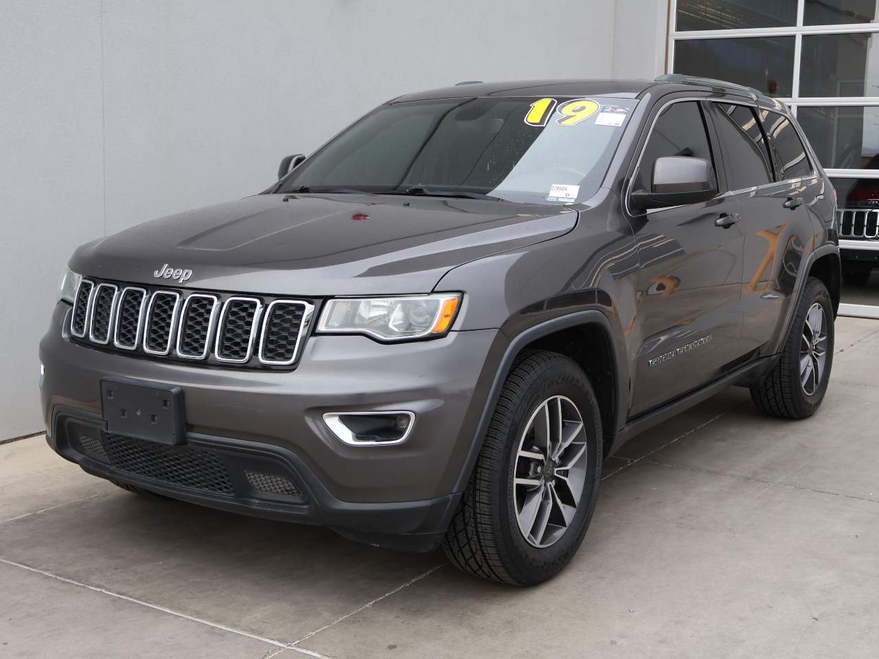 2019 Jeep Grand Cherokee Laredo E