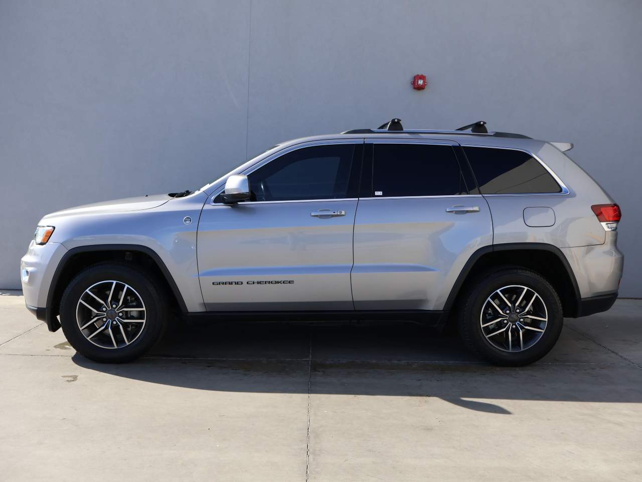 2020 Jeep Grand Cherokee Laredo E