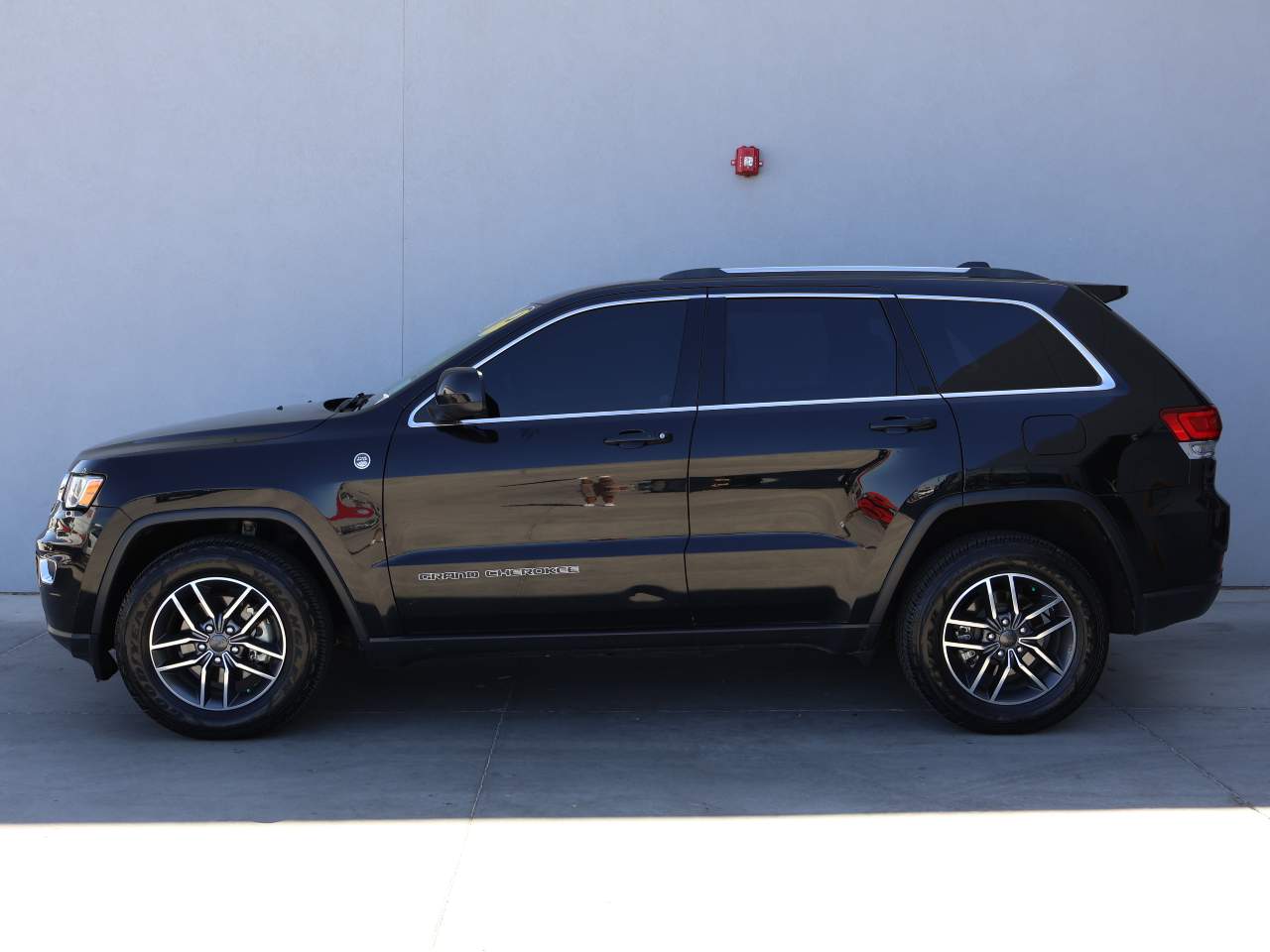 2020 Jeep Grand Cherokee Laredo