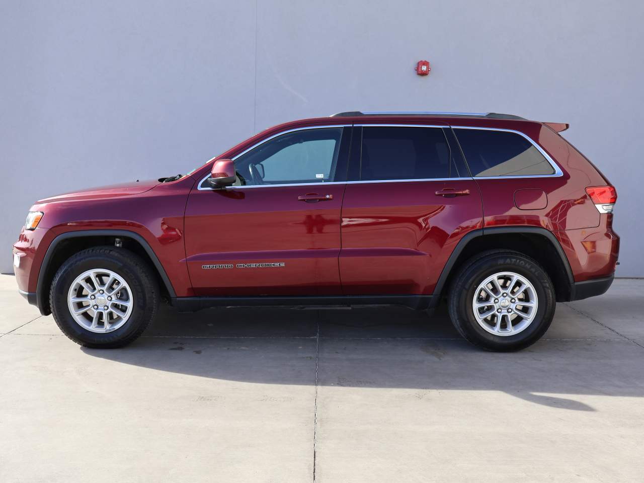 2019 Jeep Grand Cherokee Laredo E