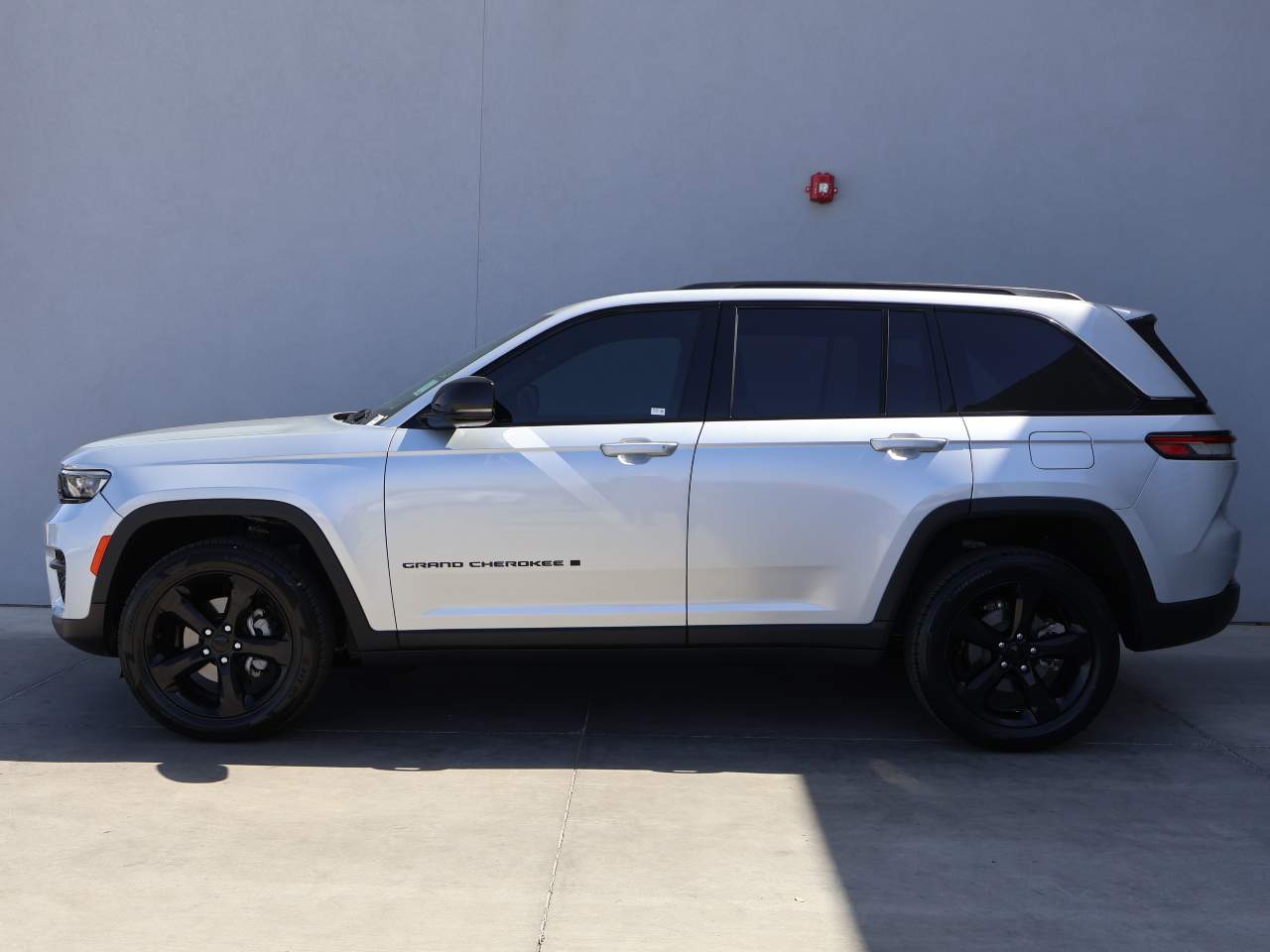 2023 Jeep Grand Cherokee Altitude X