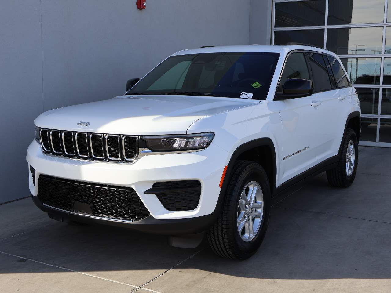 2025 Jeep Grand Cherokee Laredo's photo