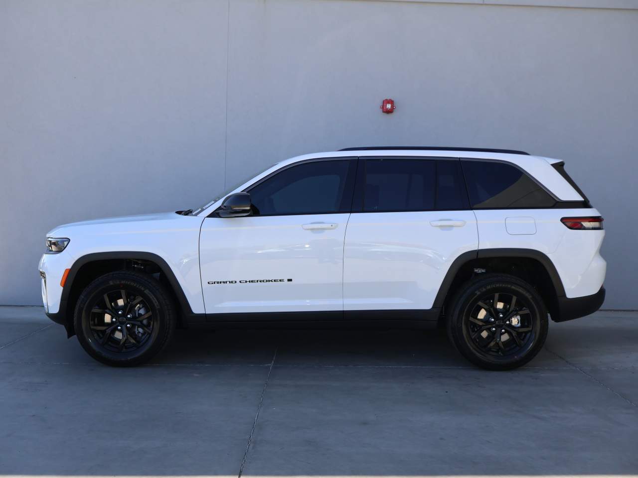 2026 Jeep Grand Cherokee Altitude