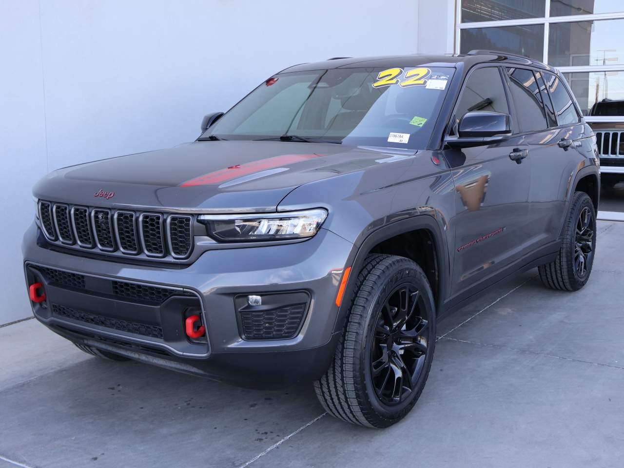 2022 Jeep Grand Cherokee Trailhawk's photo