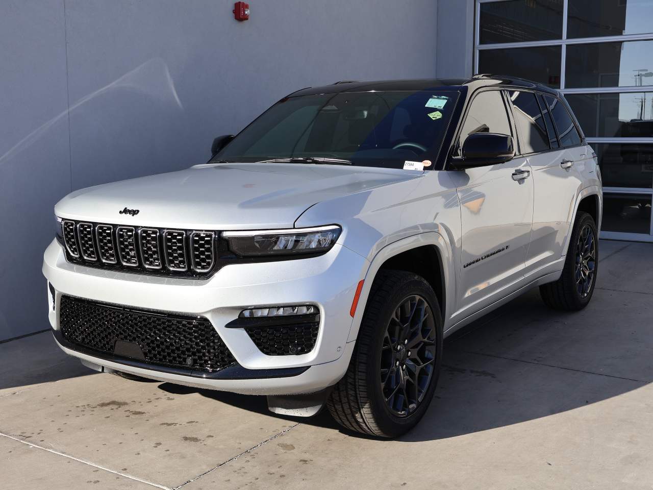 2025 Jeep Grand Cherokee Summit