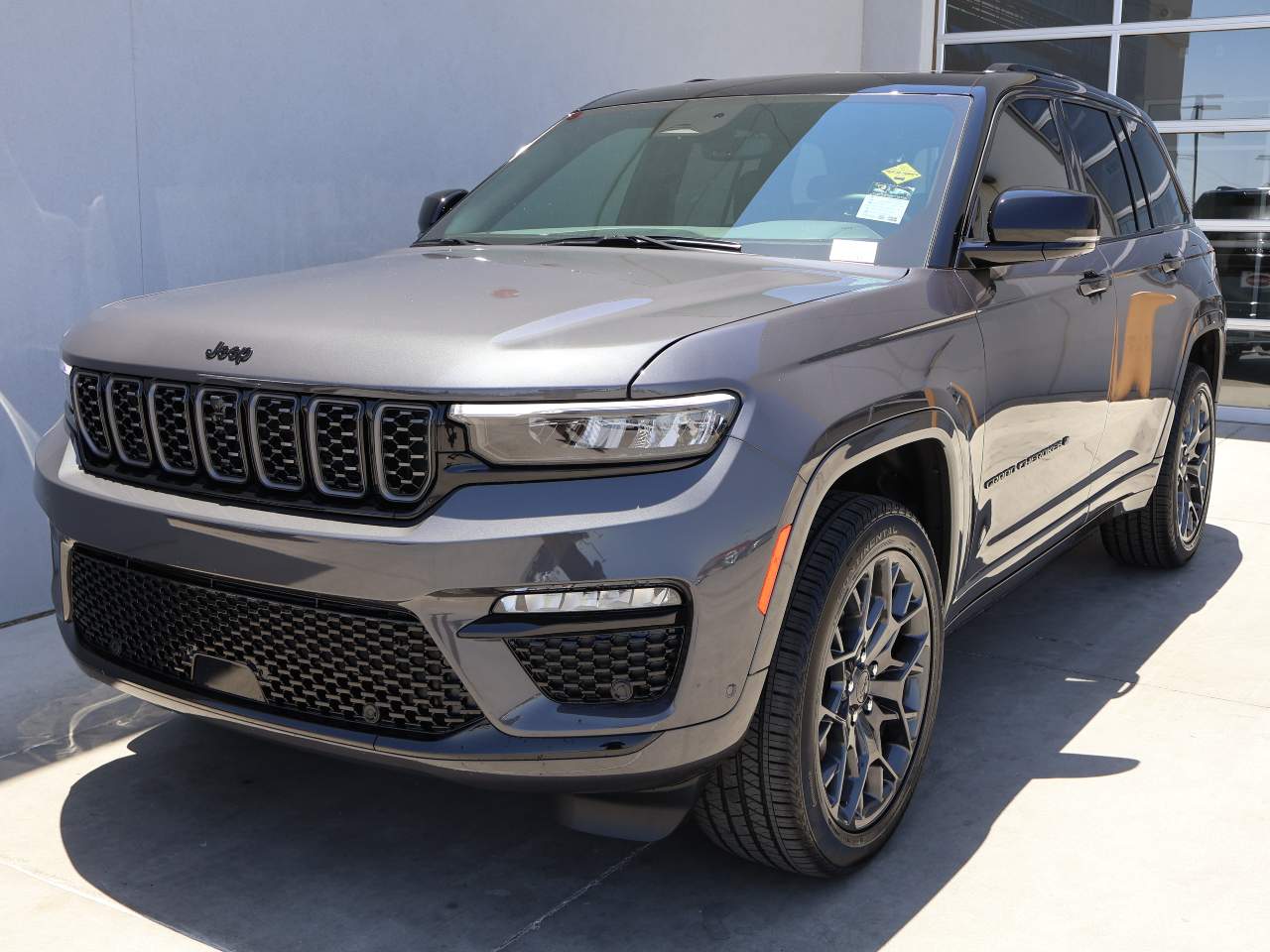 2025 Jeep Grand Cherokee Summit