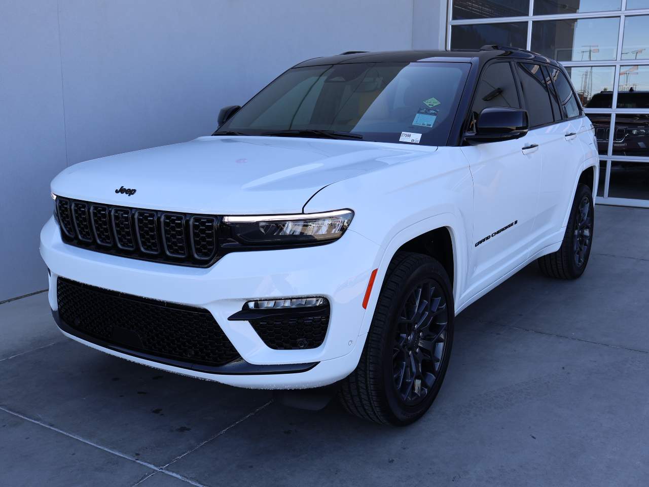2025 Jeep Grand Cherokee Summit