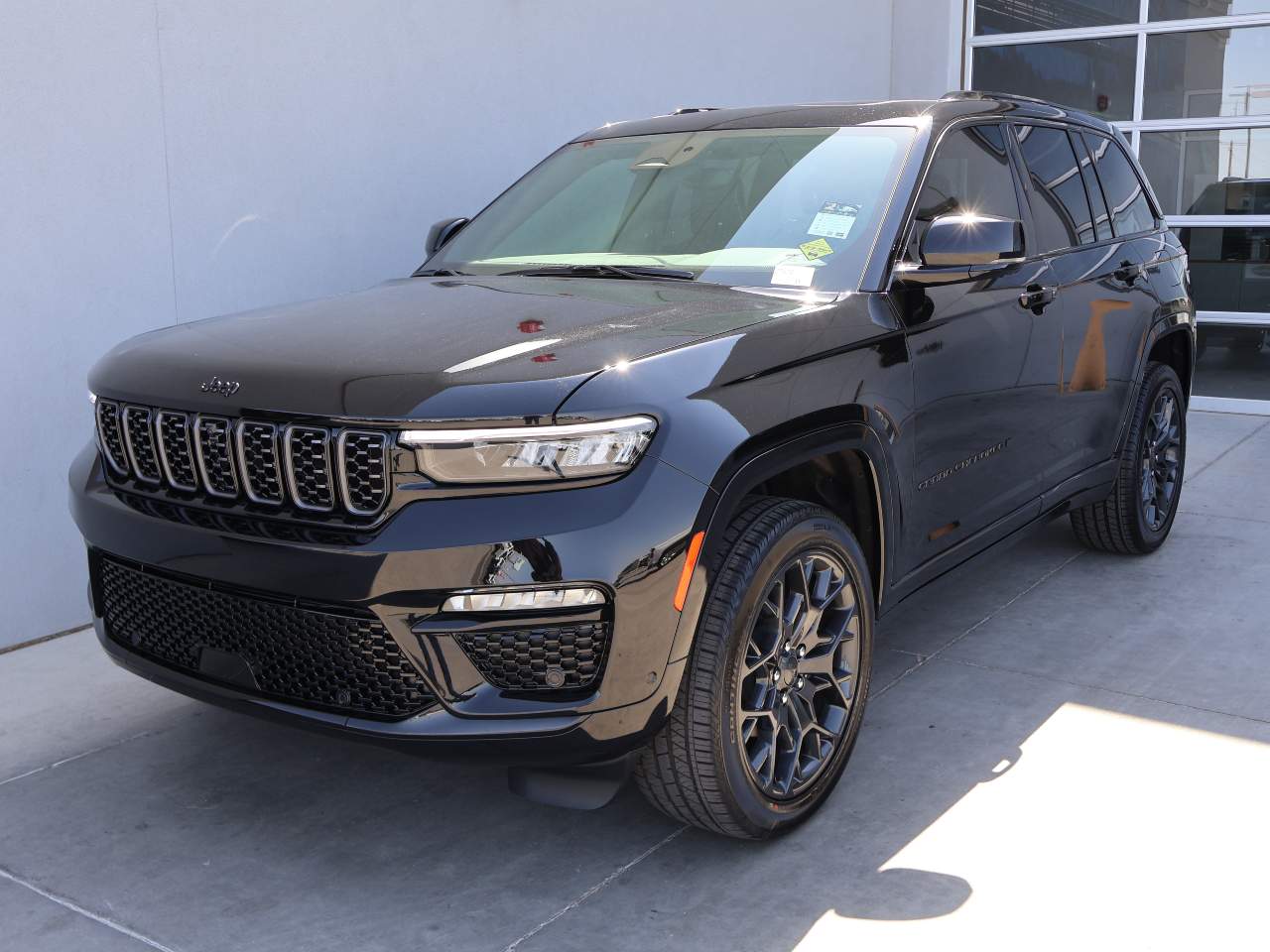 2025 Jeep Grand Cherokee Summit