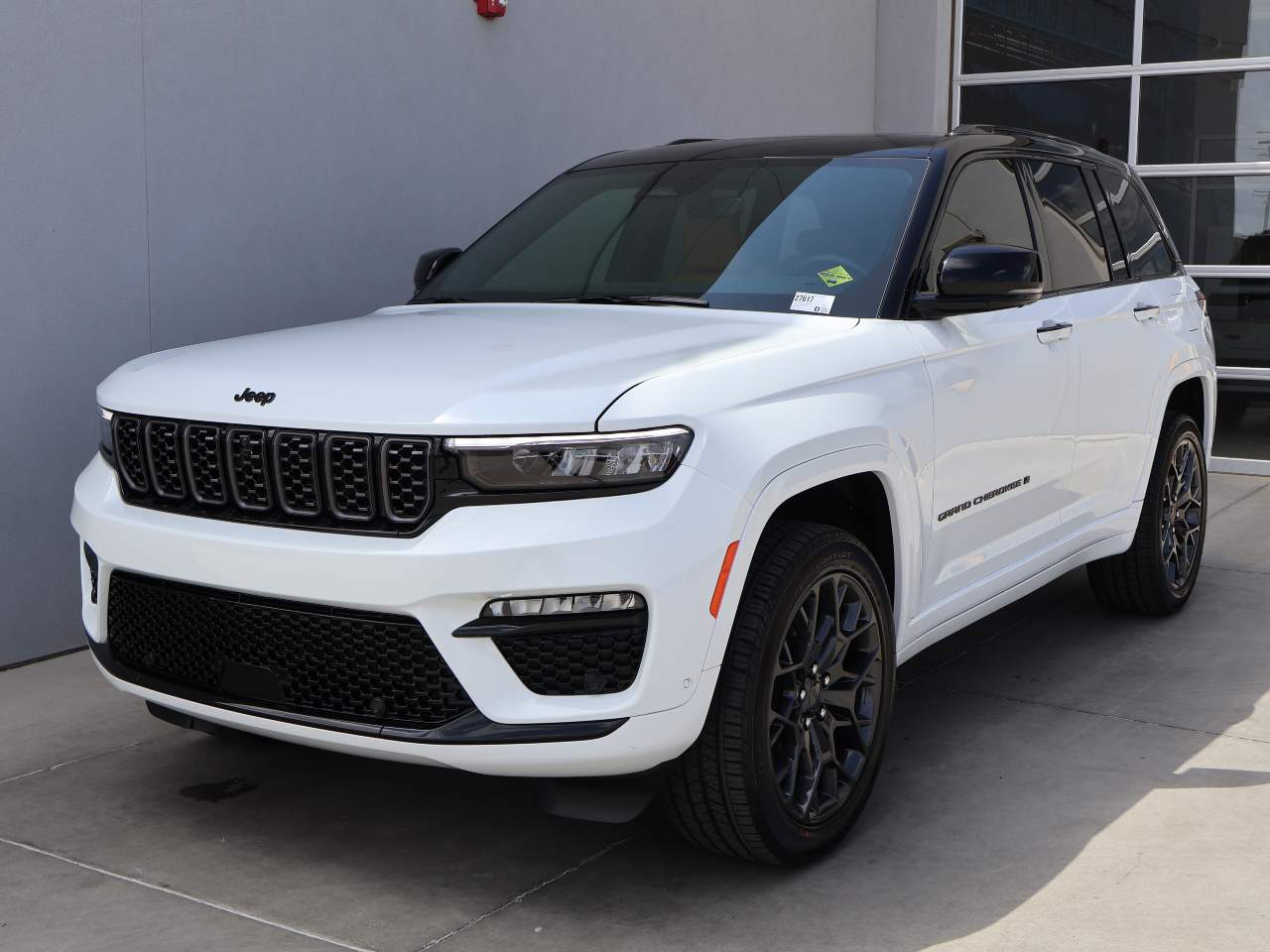 2025 Jeep Grand Cherokee Summit