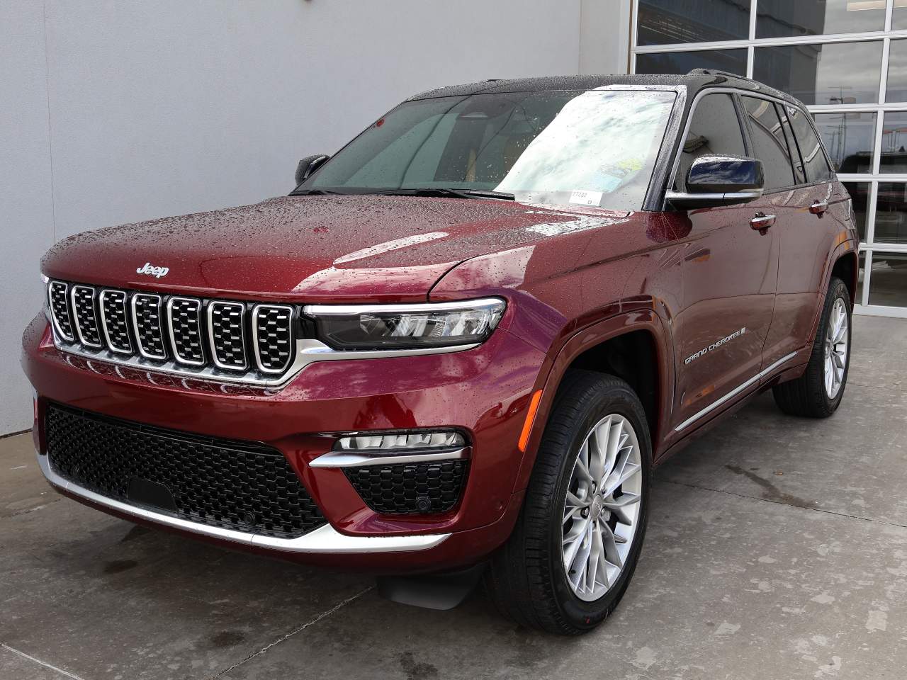 2025 Jeep Grand Cherokee Summit