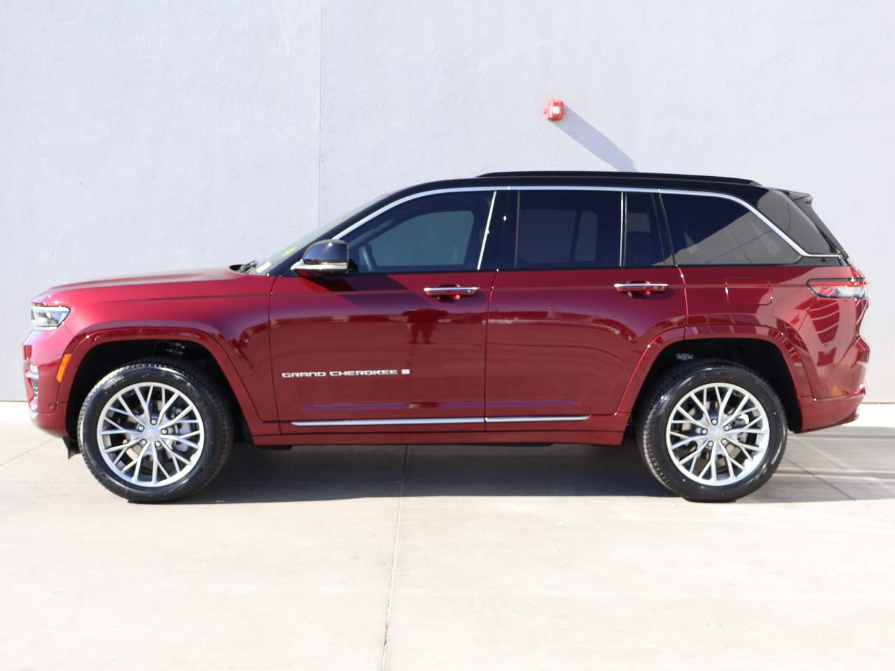 2025 Jeep Grand Cherokee Summit